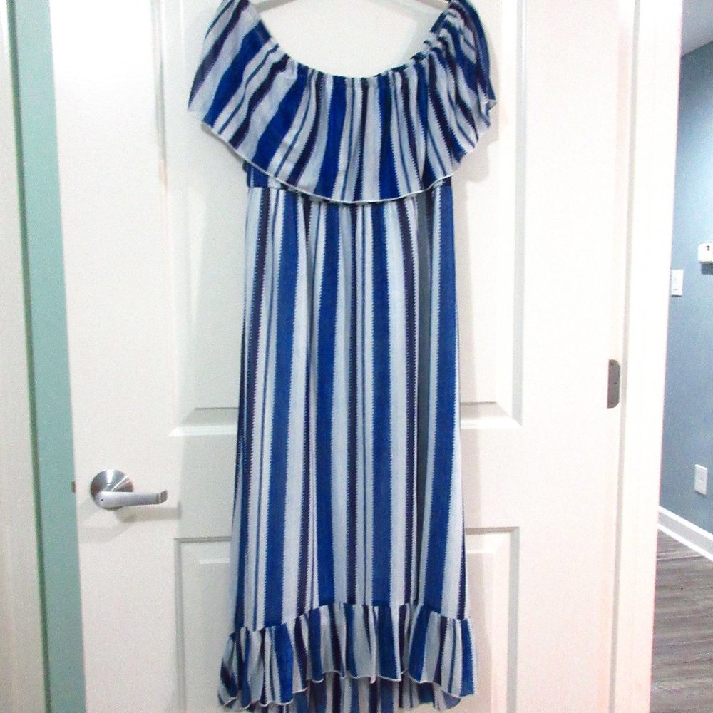 Ruffled striped off shoulder maternity maxi L